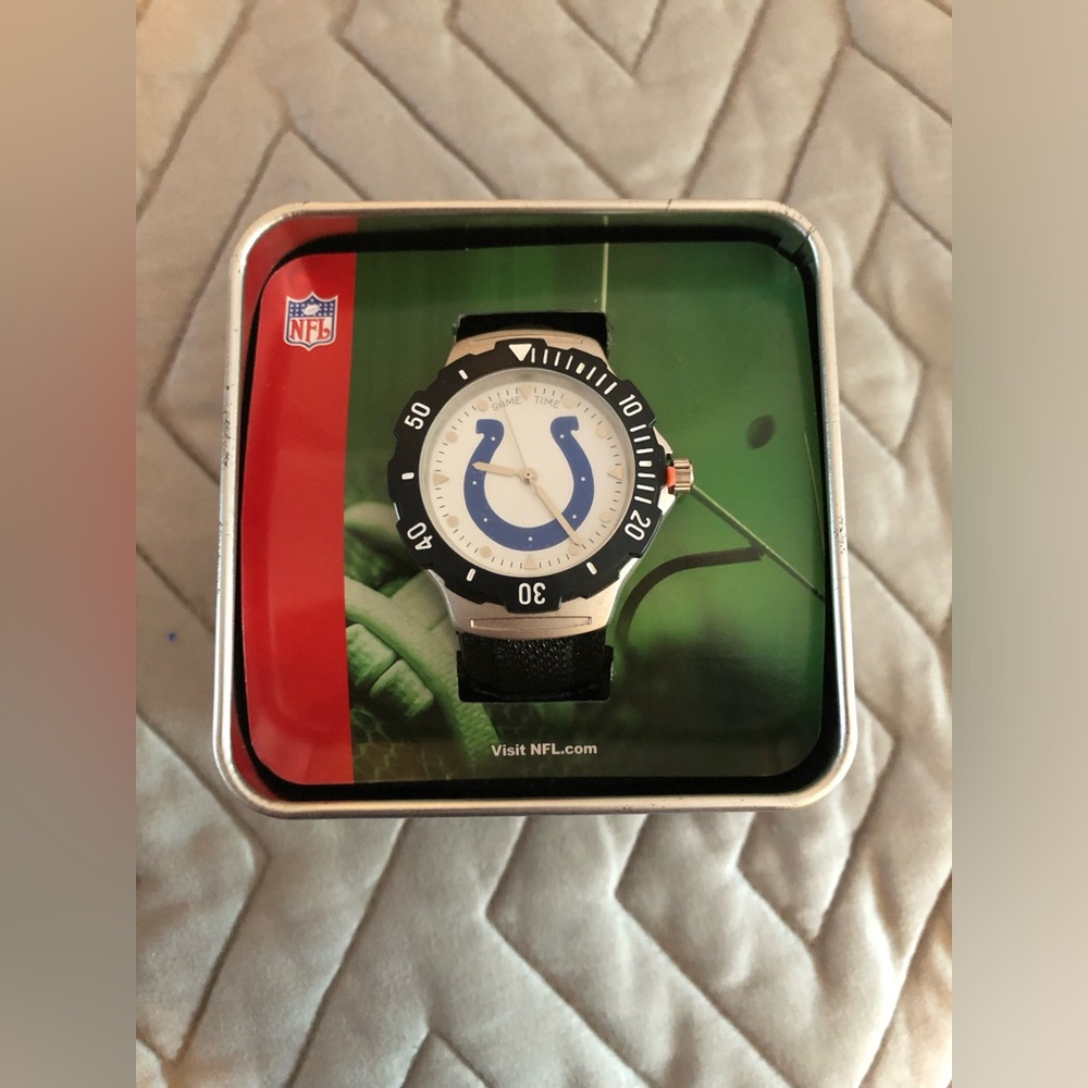 Mens watch